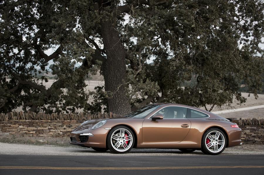  Porsche 911 Carrera S 2012 года  (фото 54 из 155)